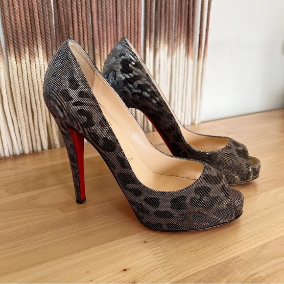Christian Louboutin Very Prive - Picture 2 of 10